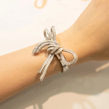 Load image into Gallery viewer, MB352 925 Silver Ribbon Bangle
