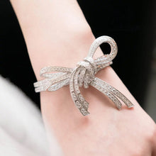 Load image into Gallery viewer, MB352 925 Silver Ribbon Bangle
