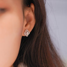 Load image into Gallery viewer, ME048 925 Silver Flower Earrings
