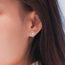 Load image into Gallery viewer, ME048 925 Silver Flower Earrings
