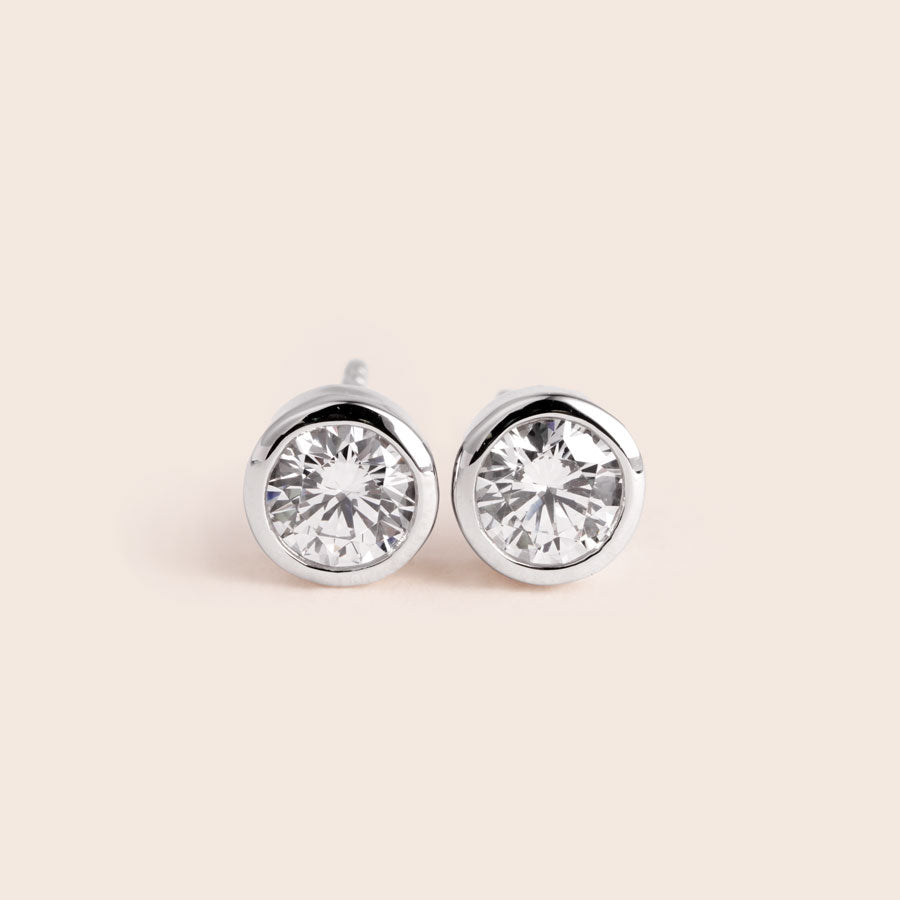 ME130 925 Solitaire Stud Earrings