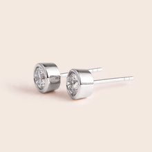 Load image into Gallery viewer, ME130 925 Silver Solitaire Stud Earrings
