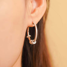 Load image into Gallery viewer, ME589 925 Silver Hoop Earrings
