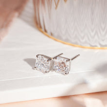 Load image into Gallery viewer, ME596 925 Silver Stud Earrings
