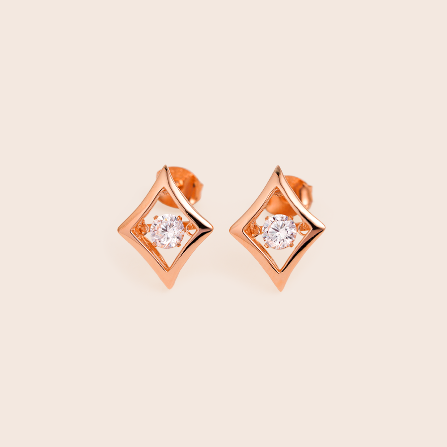 ME648 925 Diamond Shape Dancing Stone Earrings