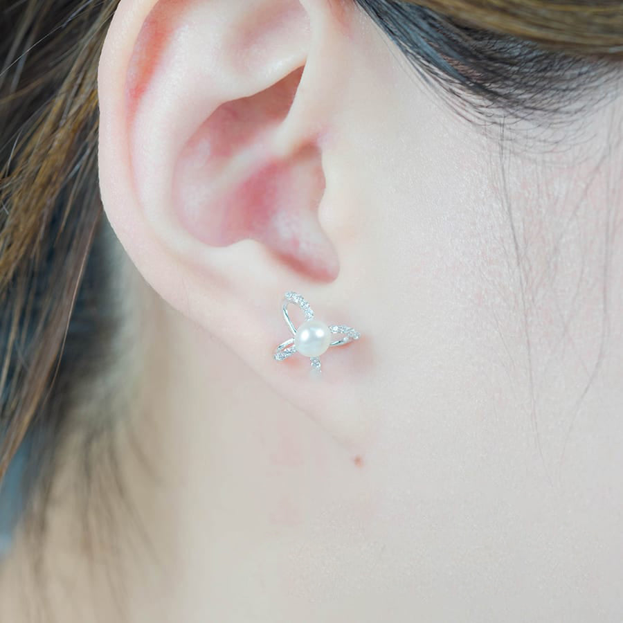 MEP12 925 Pearl Butterfly Earrings