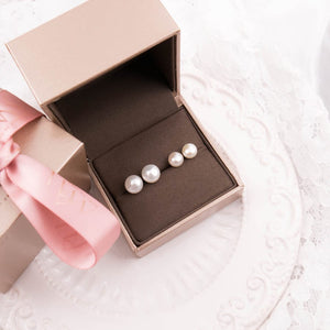 MEP29 925 Silver Pearl Stud Earrings