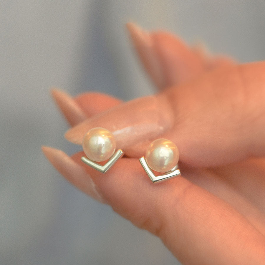 MEP61 925 Silver Pearl V Shaped Earrings