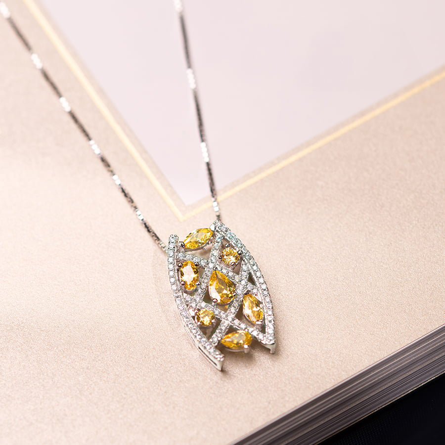 MN106 925 Silver Yellow Vintage Necklace