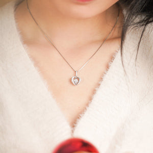 MN135 925 Silver Heart Dancing Stone Necklace