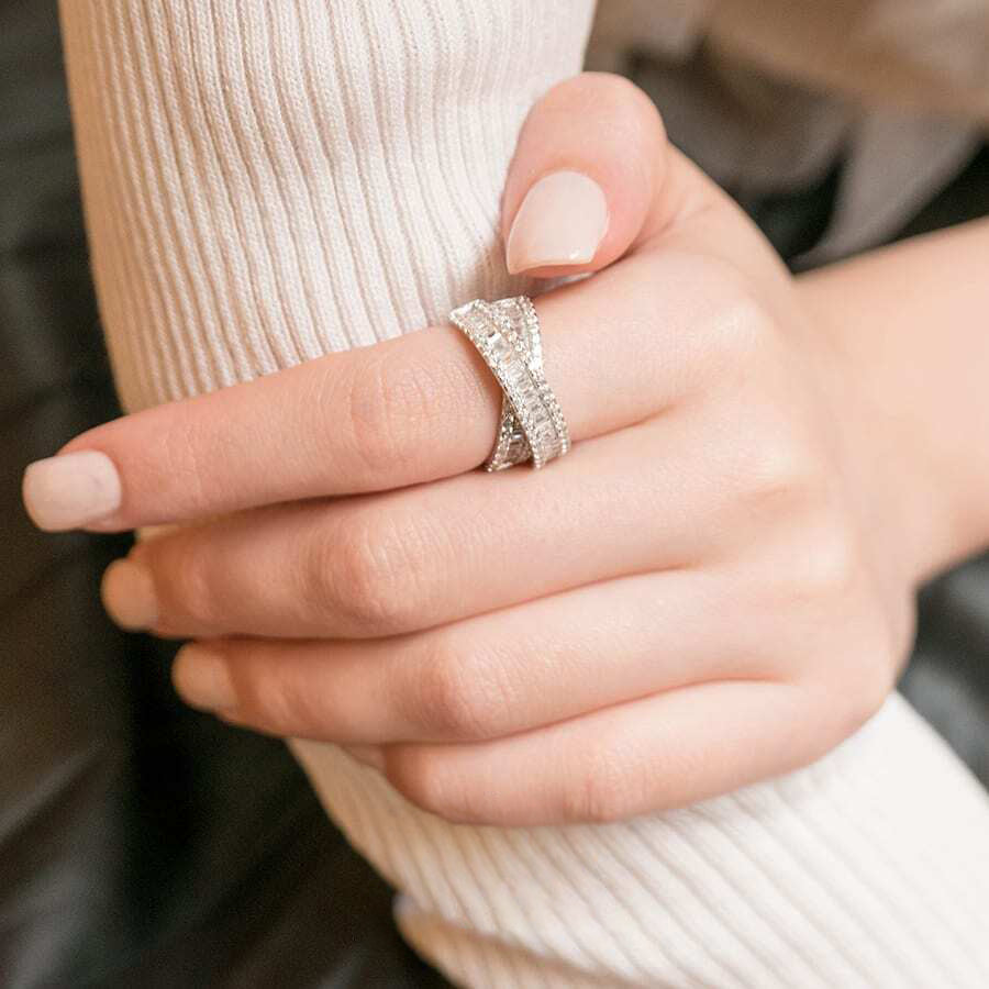 MR1041 925 Baguette Crossing Ring