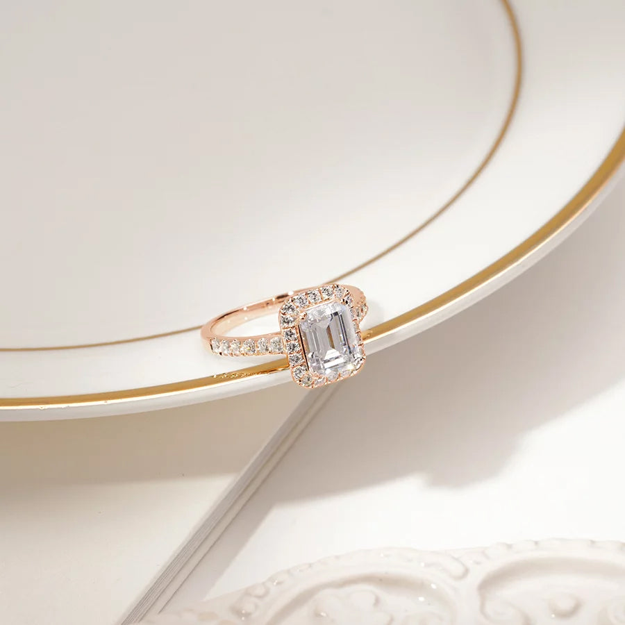 MR216 925 Halo Solitaire Ring