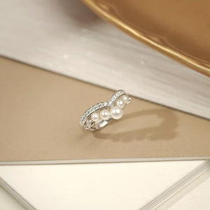 MR225 925 Silver V-Shaped Pearl Ring