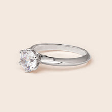 Load image into Gallery viewer, MR601 925 Silver Solitaire Ring
