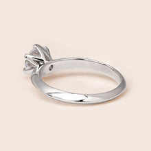 Load image into Gallery viewer, MR601 925 Silver Solitaire Ring
