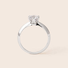 Load image into Gallery viewer, MR601 925 Silver Solitaire Ring
